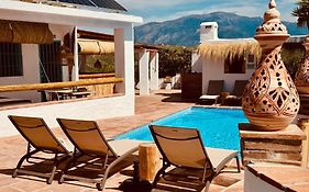 Casa Bambu Boutique Studios Andalusie With Pool And Mountain Views